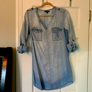 Chambray denim dress with 3/4 length sleeves